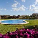 Nyaraló Coral *